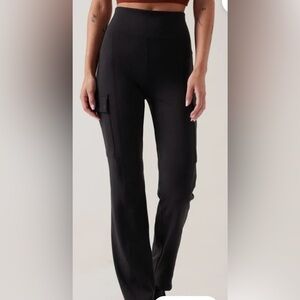 Athleta Black Delancey straight cargo pants xs tall